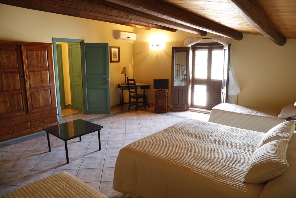 Albergo La Fontanella Noto Exteriör bild